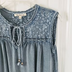 Solitaire Chambray Sleeveless Top